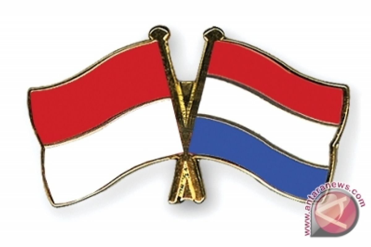 Gatot Nurmantyo membicarakan konstitusi Indonesia dengan Pangab Belanda