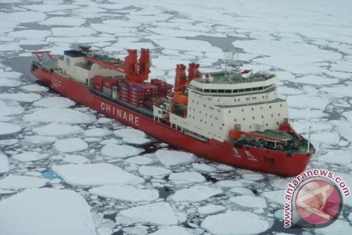 Chinese icebreaker Xuelong to arrive at search area Tuesday