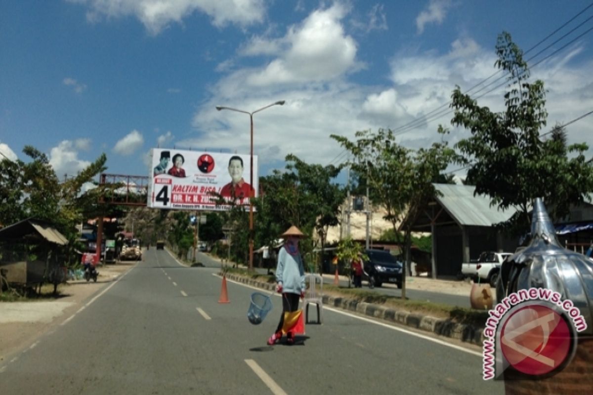  Anggota DPRD Prihatin Pengumpulan Dana Masjid di Jalan 