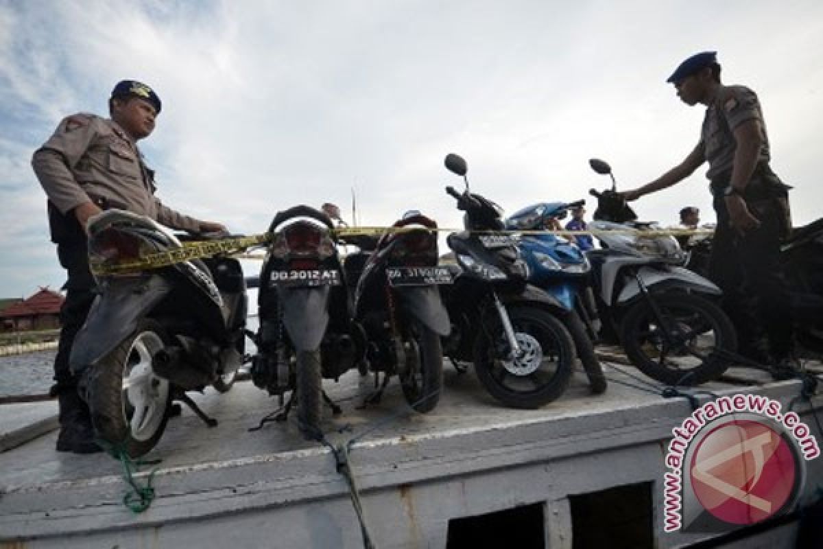 Polres Pamekasan kubur ratusan kendaraan bermotor curian