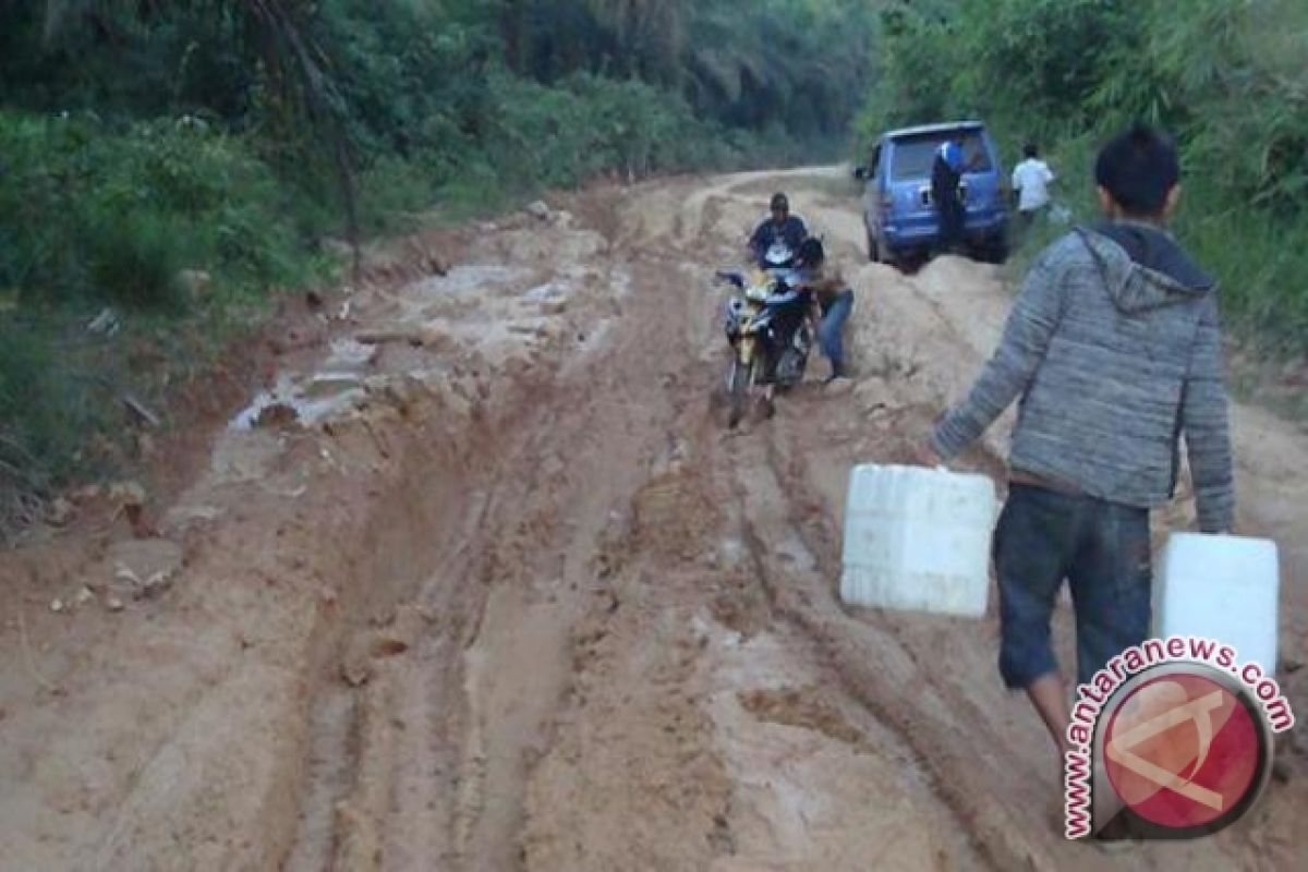 Pembangunan Belum Merata di Pedalaman 