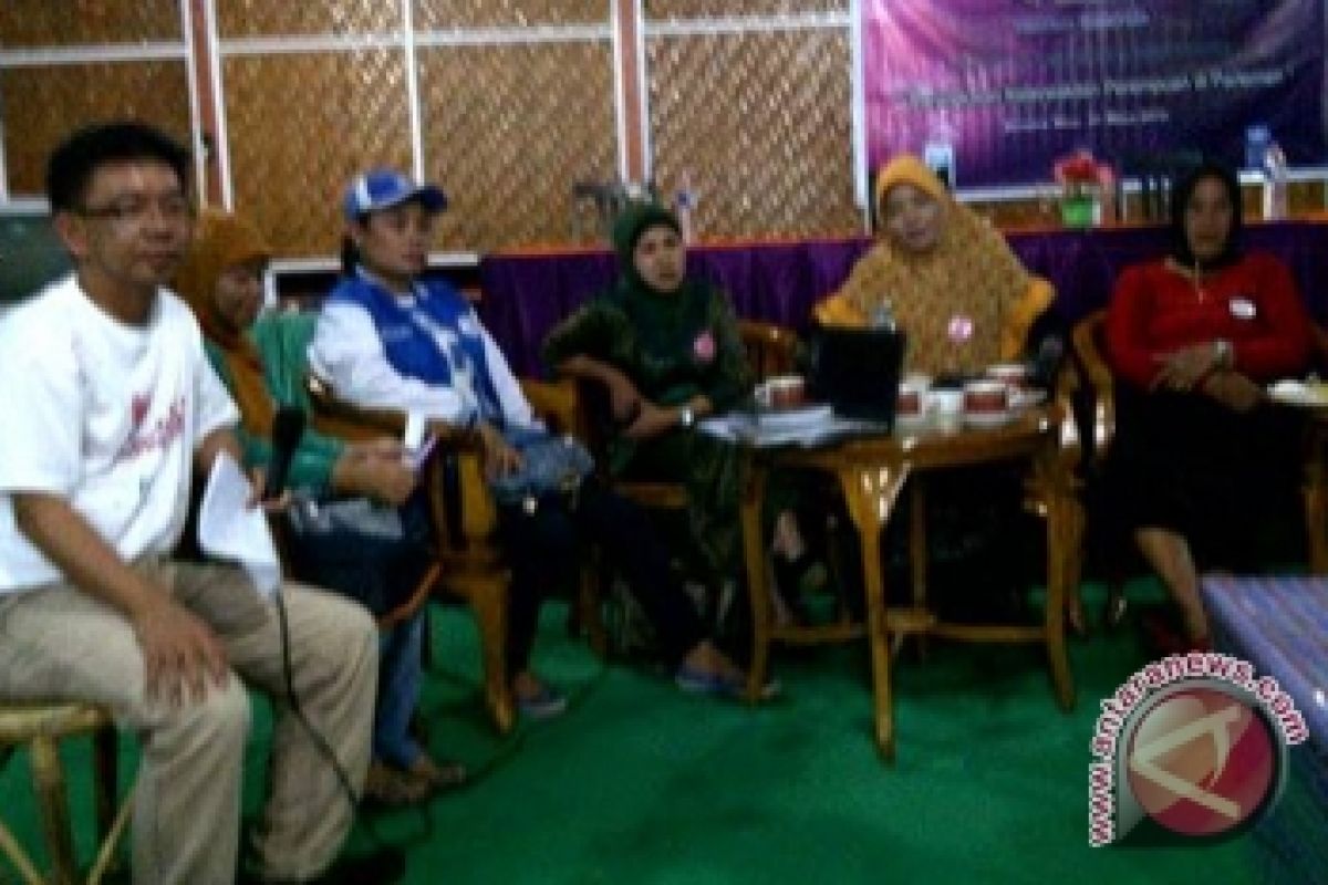 Caleg Perempuan Dan Wartawan Diskusikan Kesehatan 