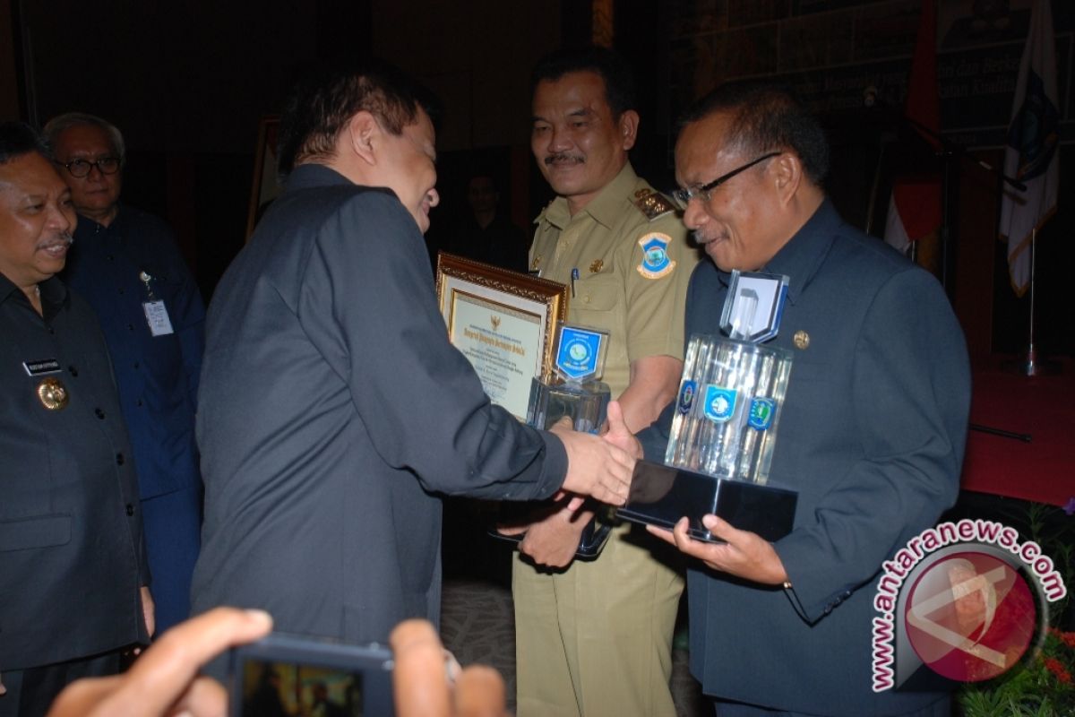 Pemerintah Bangka Raih Penghargaan Pangripta Serumpun Sebalai