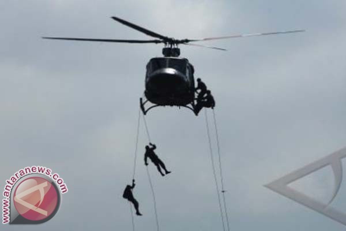 Pemilu - KPU Sulbar Pinjam Helikopter TNI Distribusi Logistik 