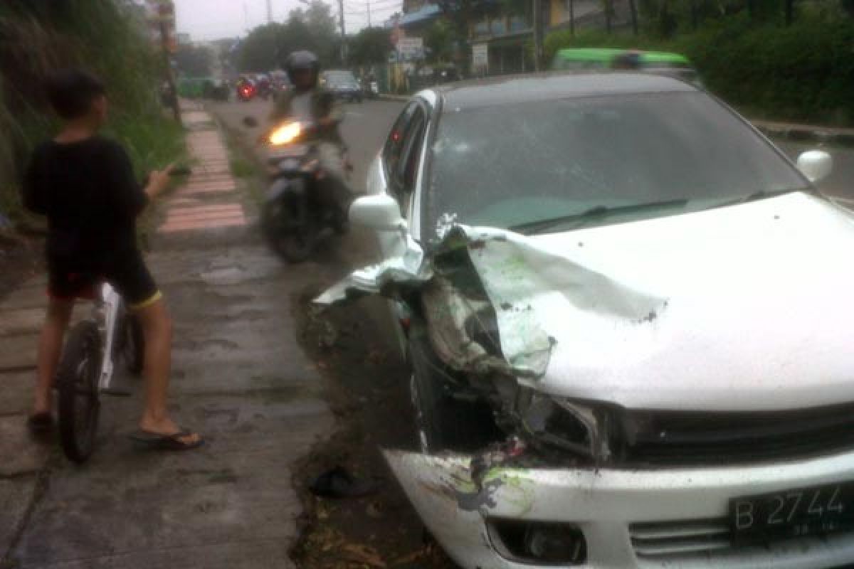 Kecelakaan terjadi di depan TVRI Senayan Jakarta