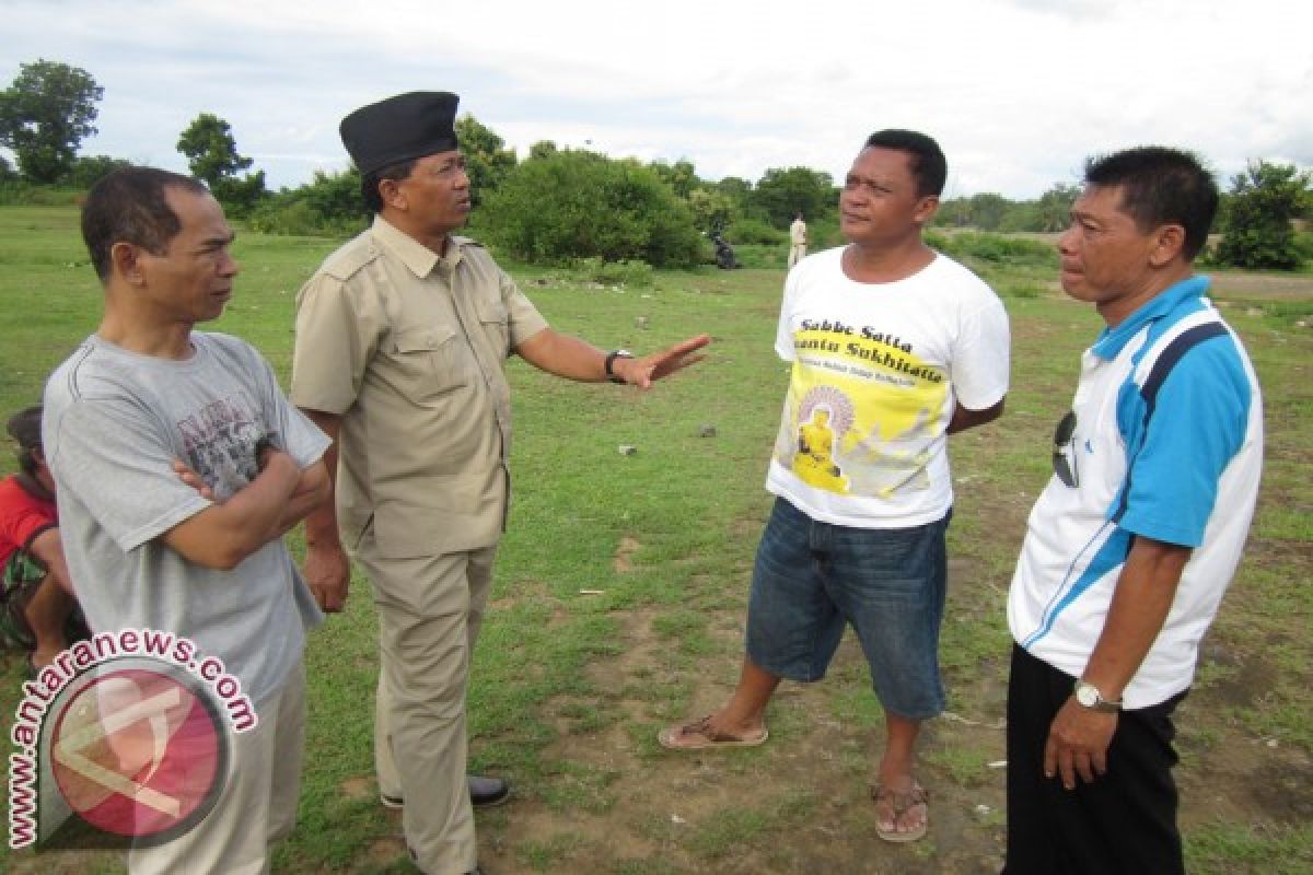 Calon DPD Desak Gubernur Tentukan Bandara Buleleng 