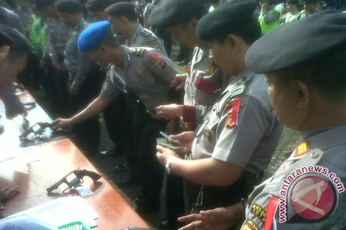 Delapan senjata api anggota Polresta Bogor ditarik