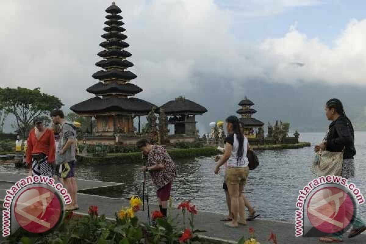 Dispar Bali Harapkan Pura Punya Aturan Wisatawan