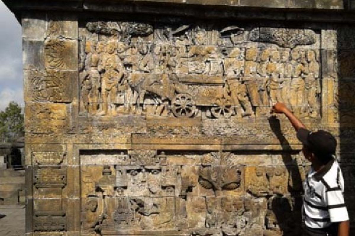 Bagaikan Mengiring Dewi Maya Menuju Taman Lumbini