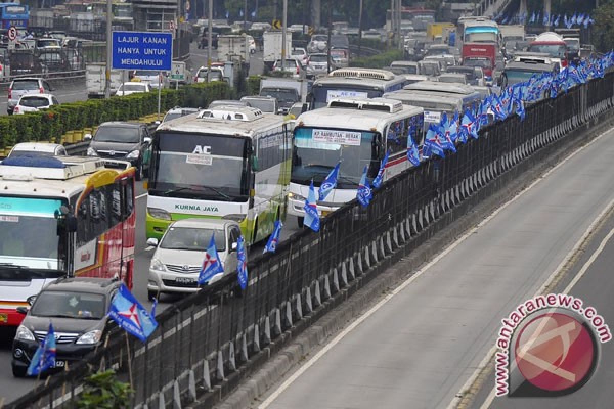 Polisi: APK di kaca mobil berpotensi timbulkan kecelakaan