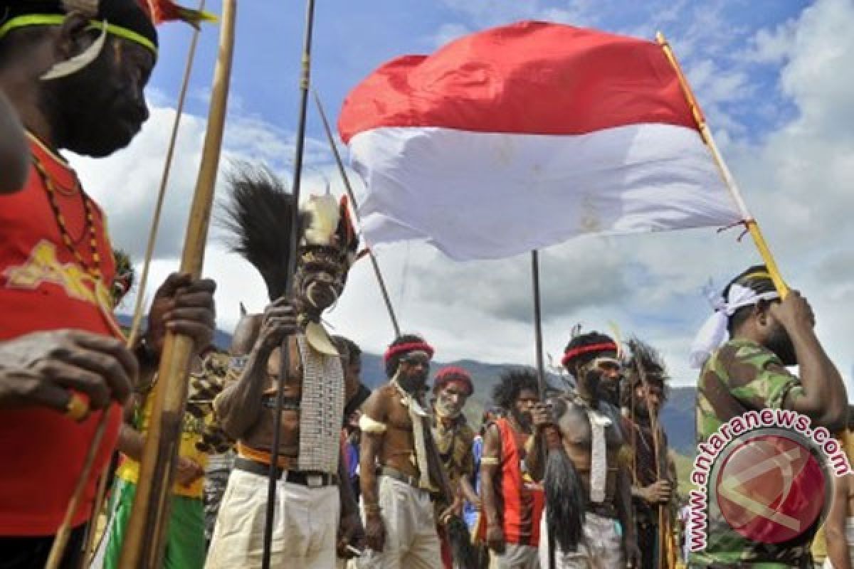 Ribuan bendera Merah Putih warnai perbatasan Indonesia-PNG