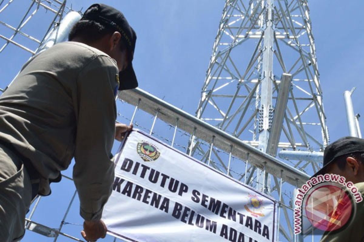 Batas radiasi menara telekomunikasi 4,5 watt/m2