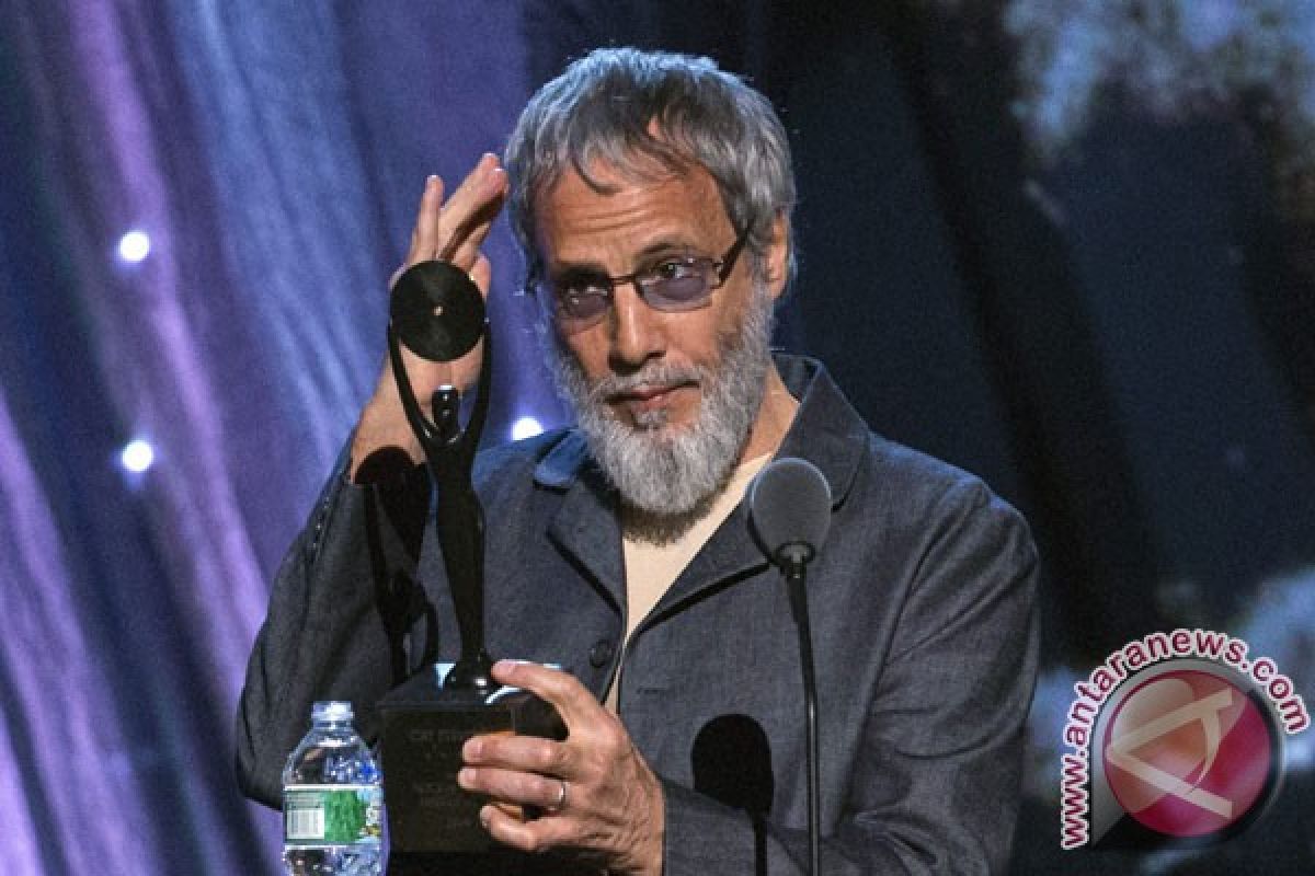 Yusuf/Cat Stevens batalkan pertunjukan gara-gara calo