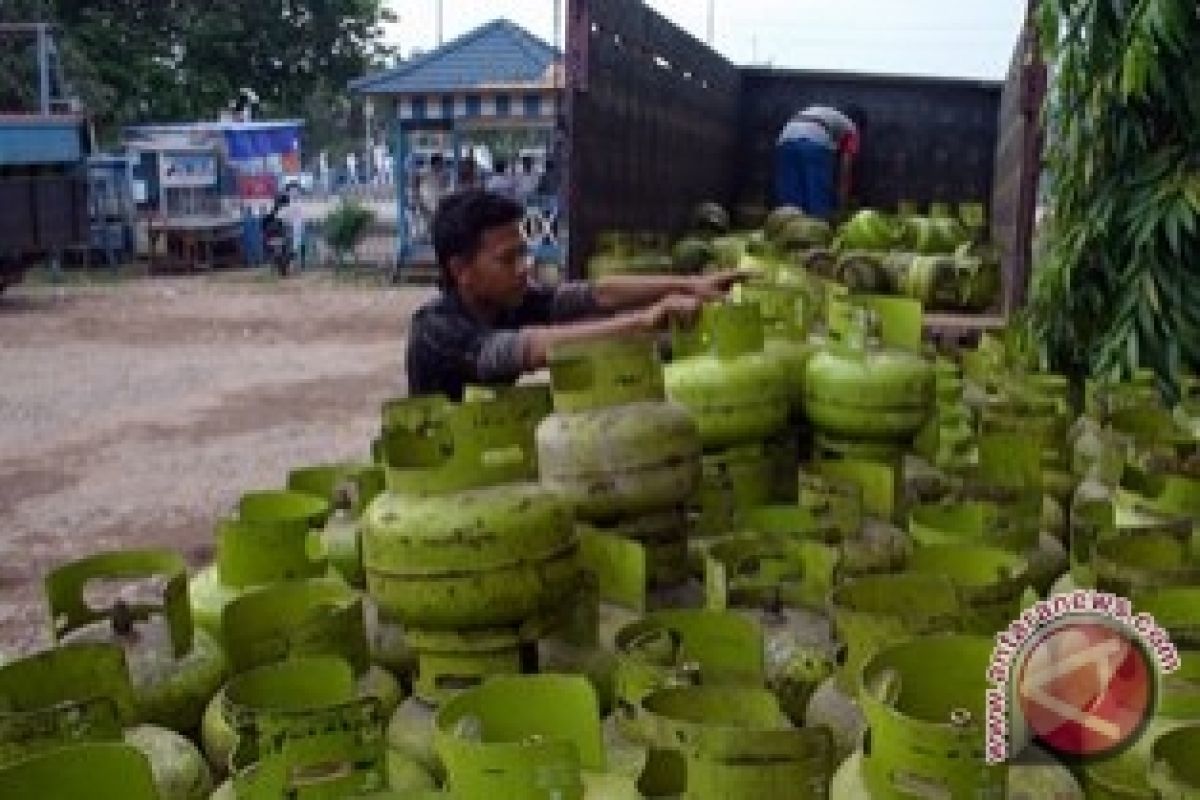 Warga Minahasa Tenggara Keluhkan Elpiji Sering Kosong 