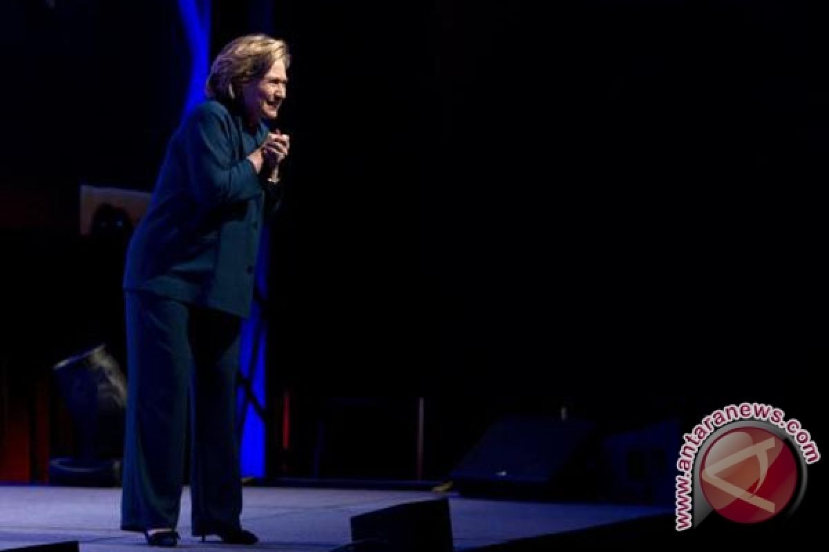 Hillary rayakan malam pemilu di New York
