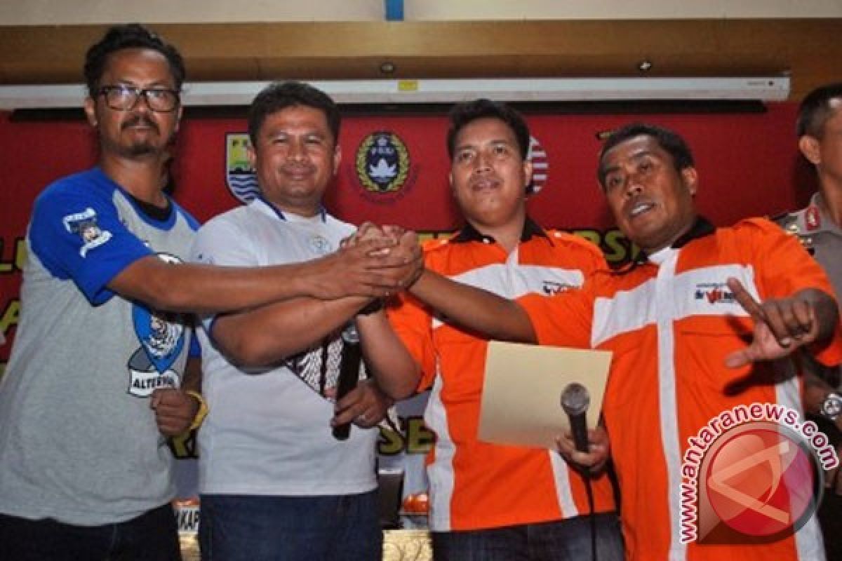 Viking dan The Jakmania berdamai di Bogor