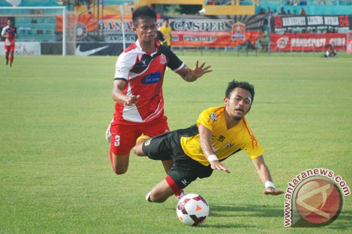 Semen Padang taklukkan Arema 2-1