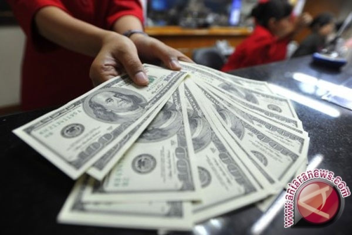 Kurs dolar AS menguat