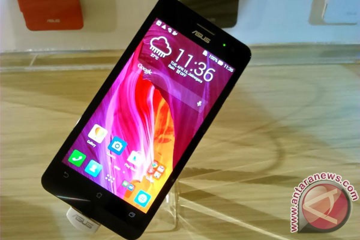 ASUS target jual 1,6 juta smartphone