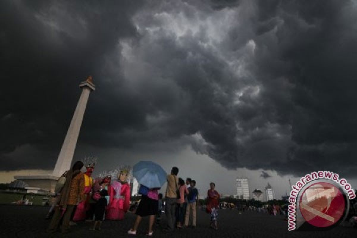 Sebagian besar wilayah Jakarta diprediksi hujan