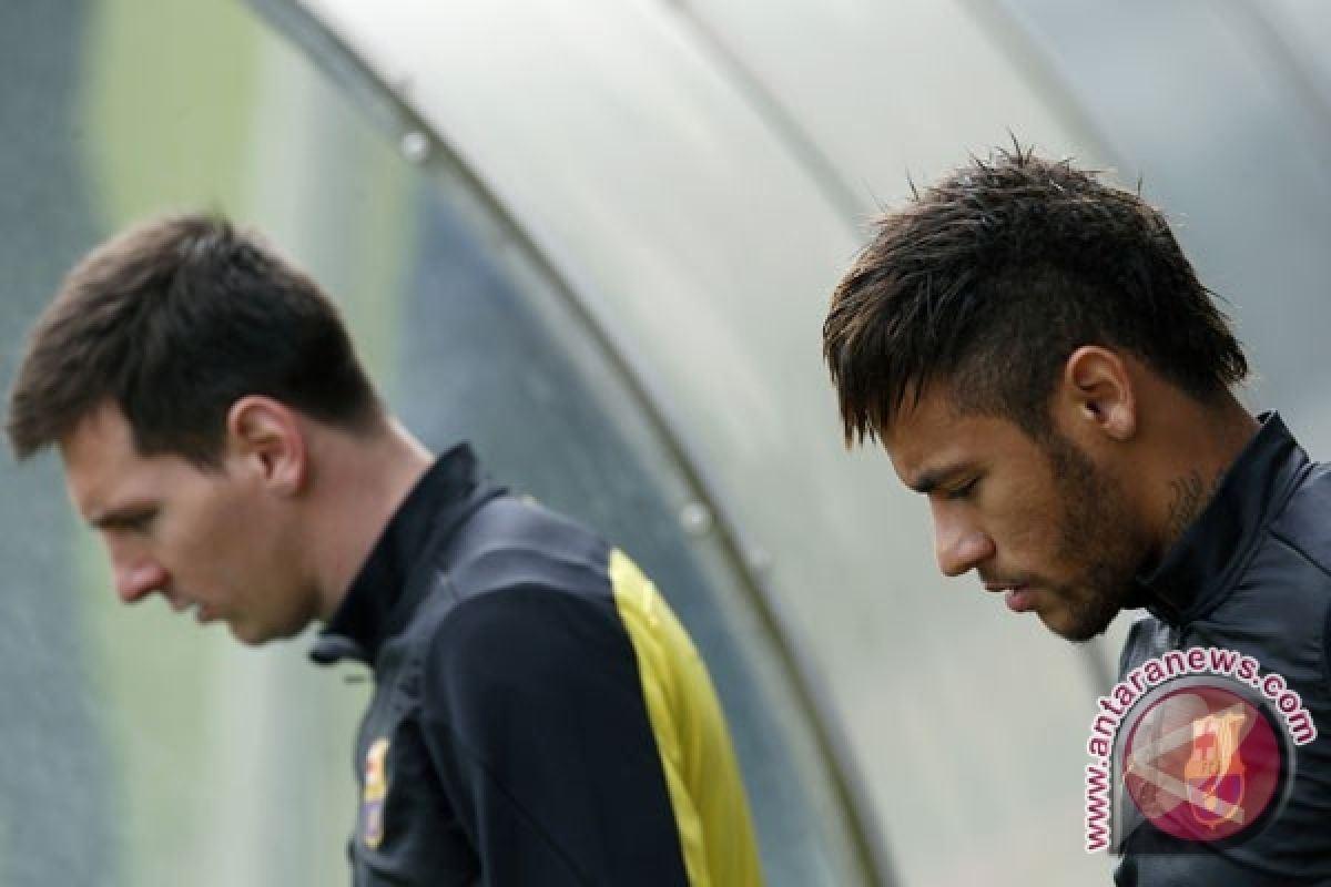 Neymar dan Alba Akan Absen Sampai Sebulan