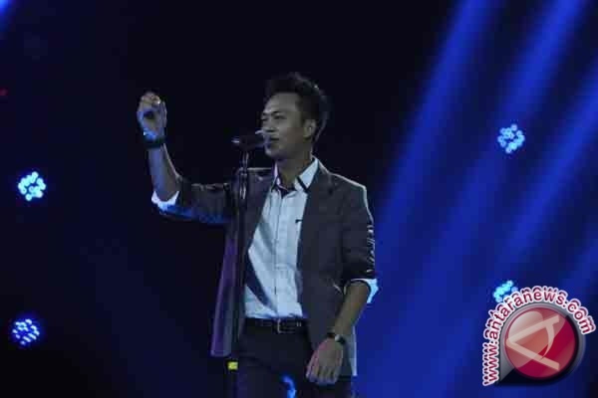 Gio Gagal Masuk Lima Besar Indonesian Idol