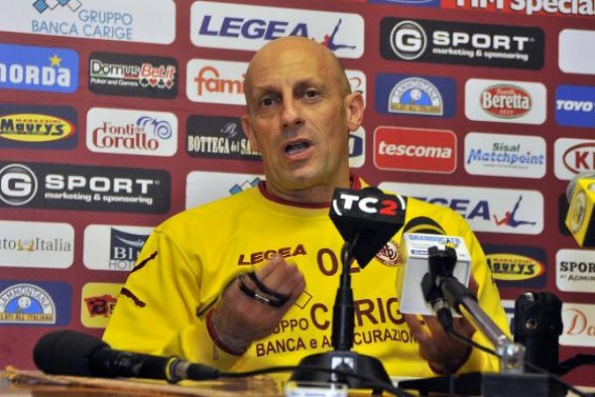 Di Carlo pelatih ketiga dipecat Livorno musim ini