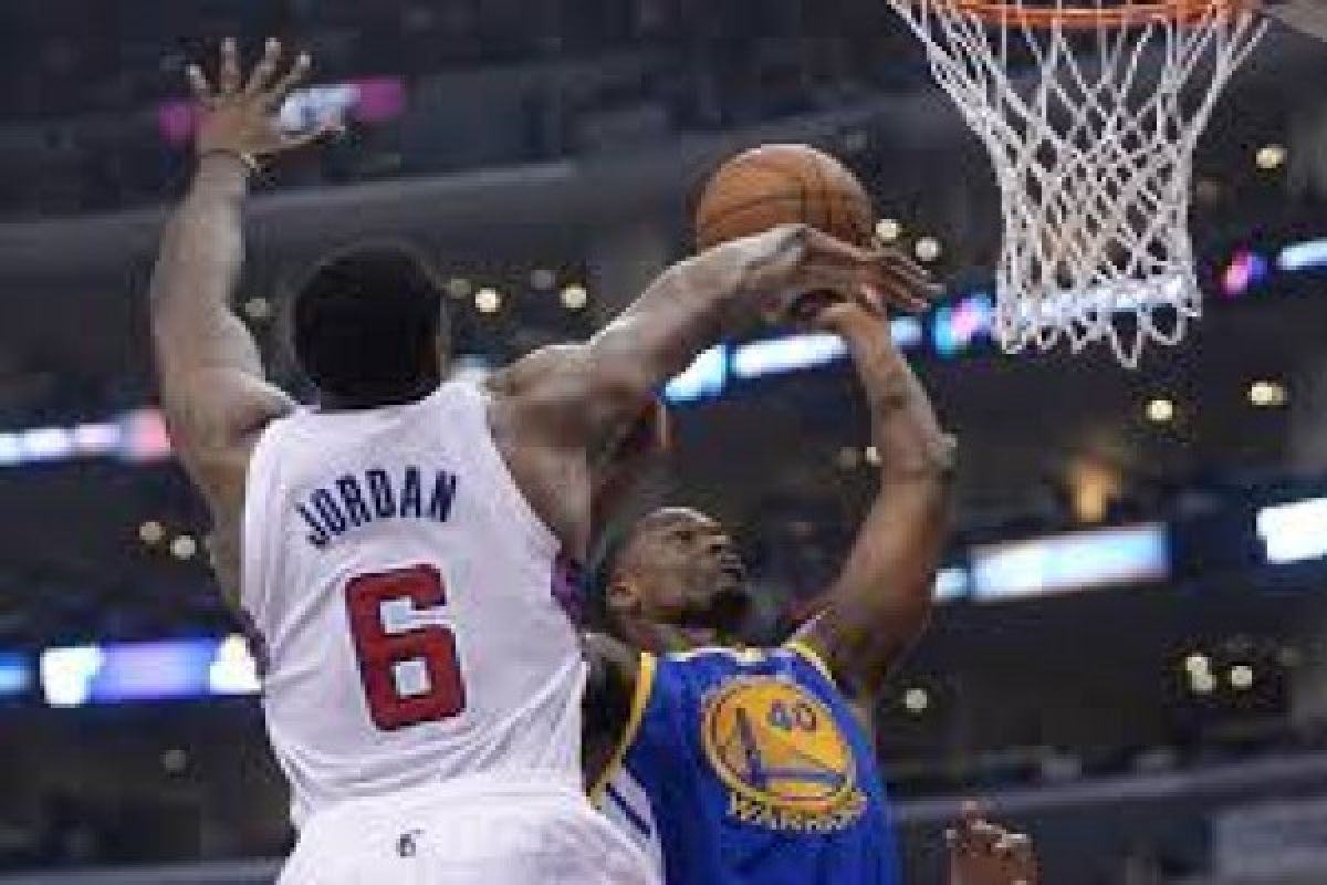 Warriors manfaatkan kesalahan lawan, kalahkan Clippers