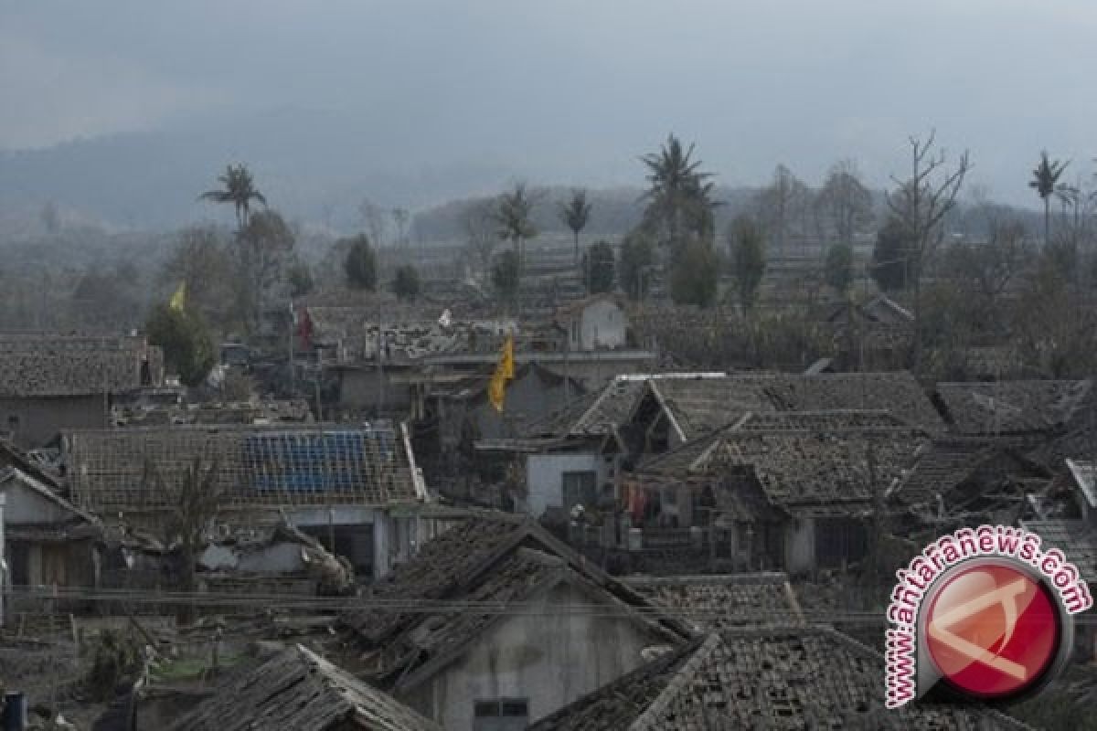 Gempa Picu Pelepasan Gas CO2 Gunung Merapi