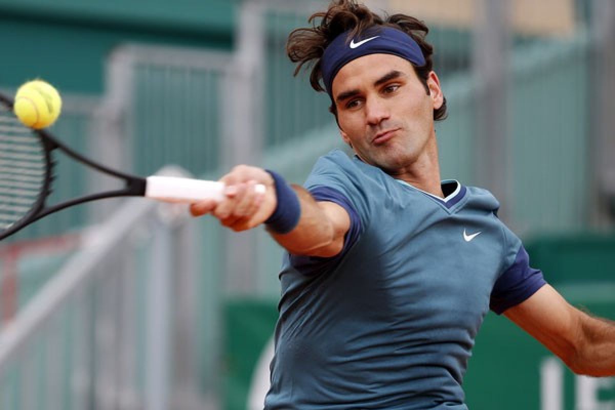 Federer atasi jari bengkak untuk kalahkan Bolelli