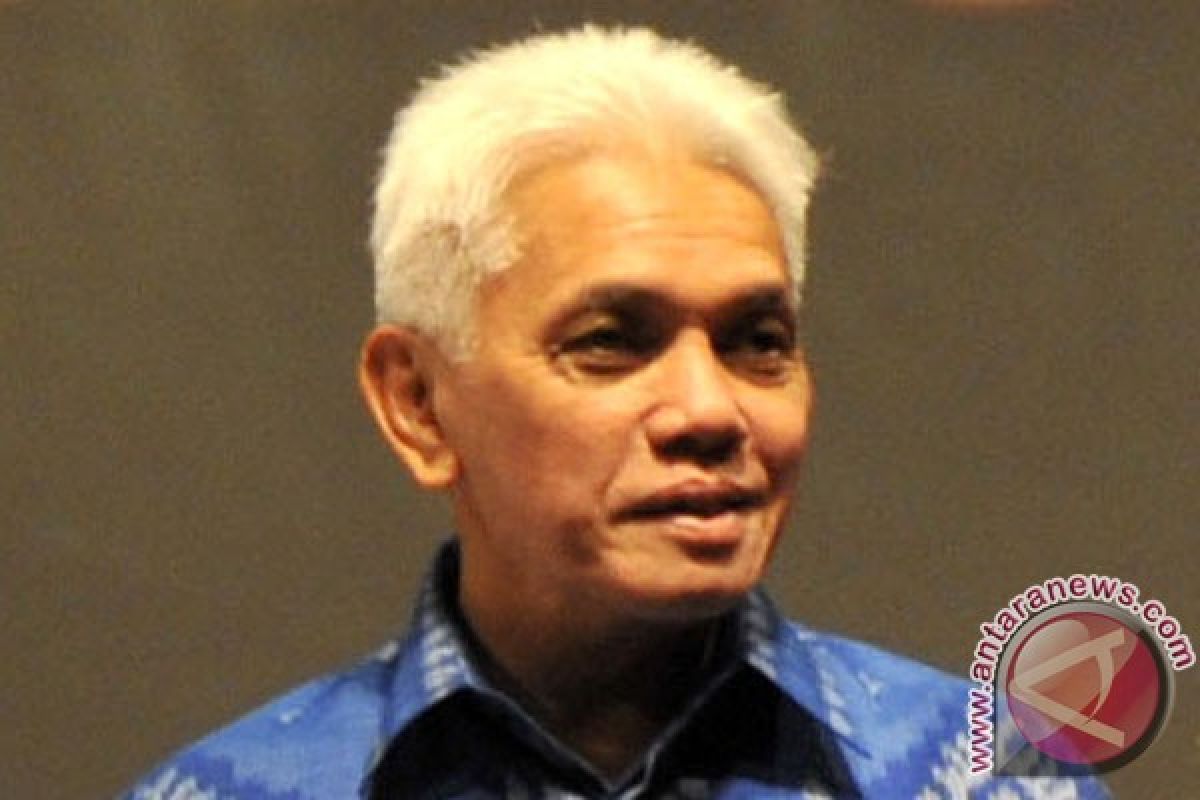 Hatta Rajasa janji hormati keputusan MK