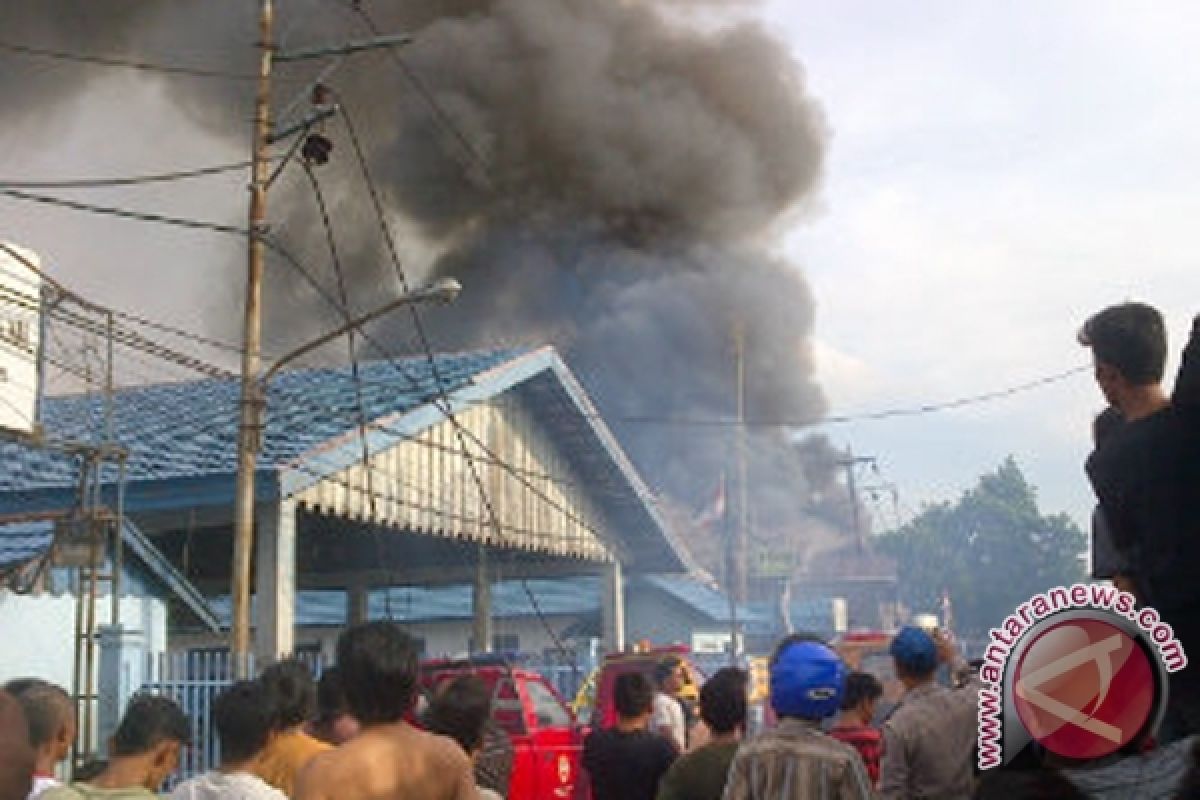 Kebakaran Di Banjarmasin Hanguskan Enam Rumah