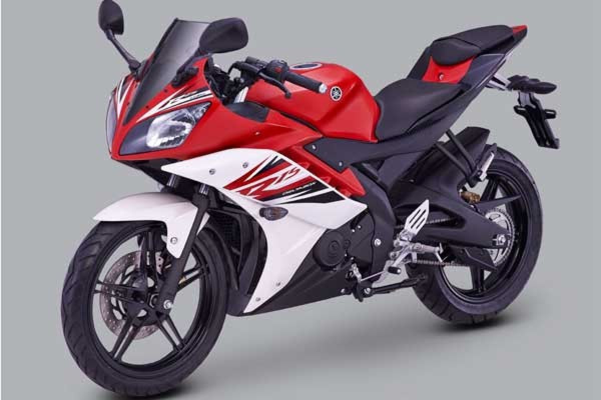 YZF-R15 hadir dengan tagline "Keep Cool and Ride R15"