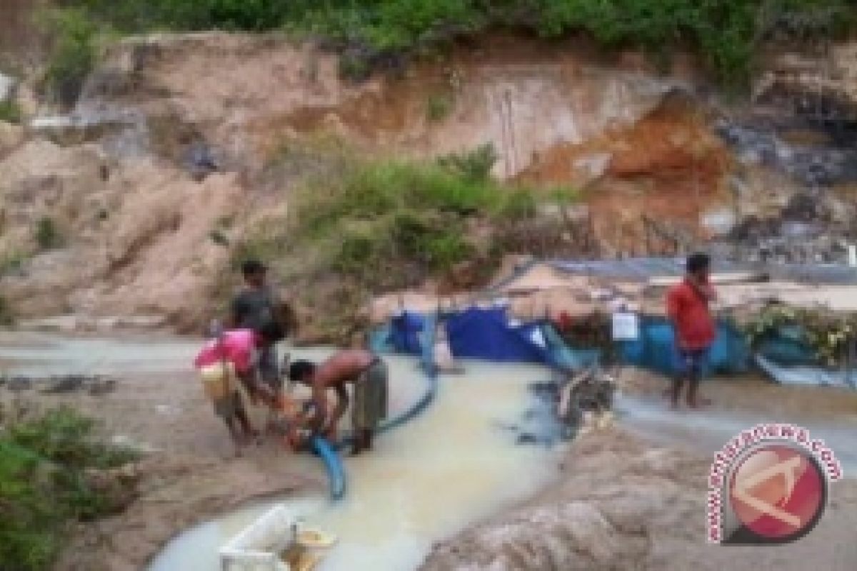 Polres Bangka Tengah Tertibkan Penambang Timah Ilegal