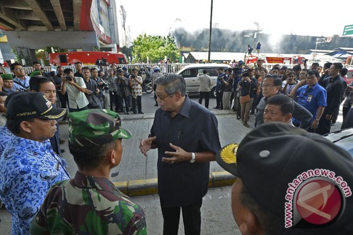 Presiden tinjau pemadaman kebakaran di Pasar Senen