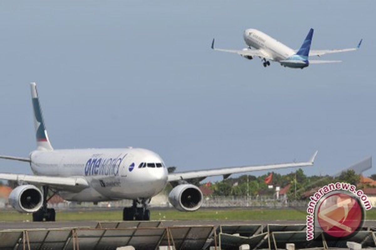 Bandara Sam Ratulangi ditutup