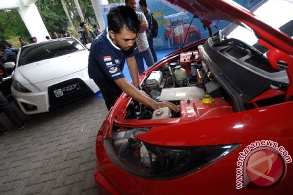 ITS luncurkan dua mobil listrik