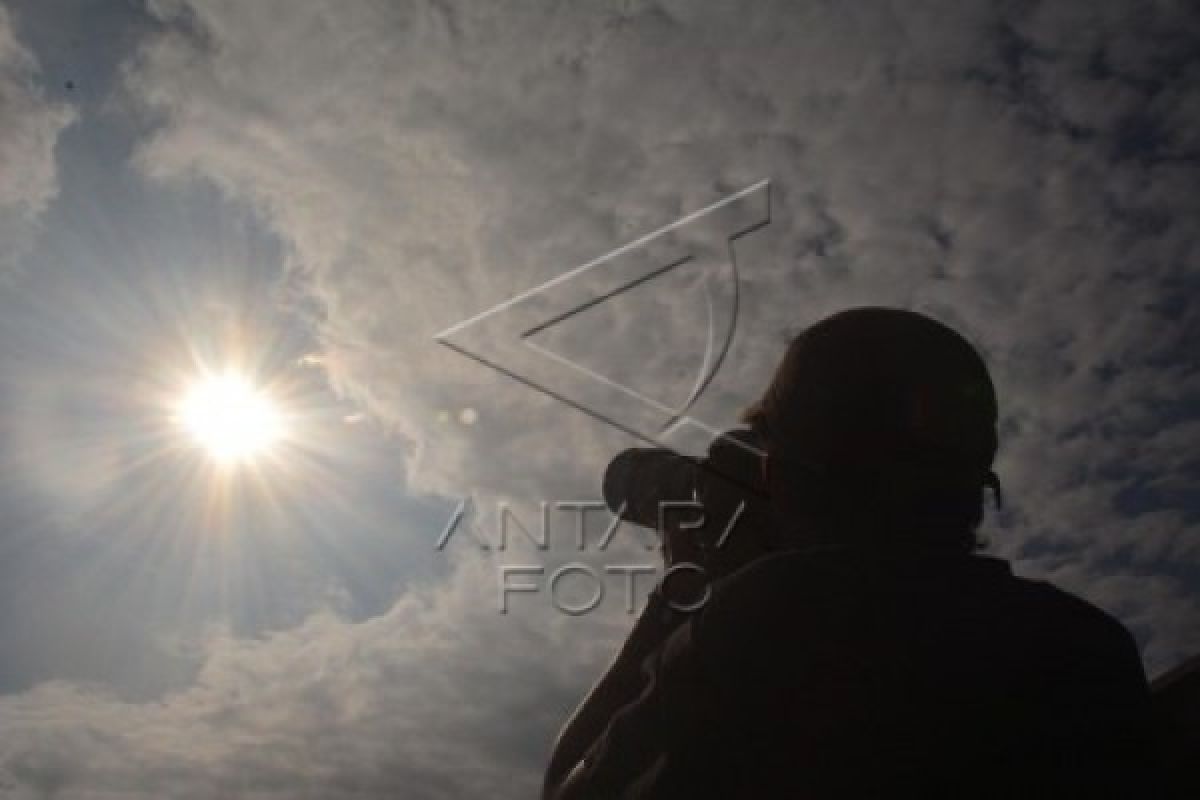 Ini himbauan Gubernur DKI terkait gerhana matahari total