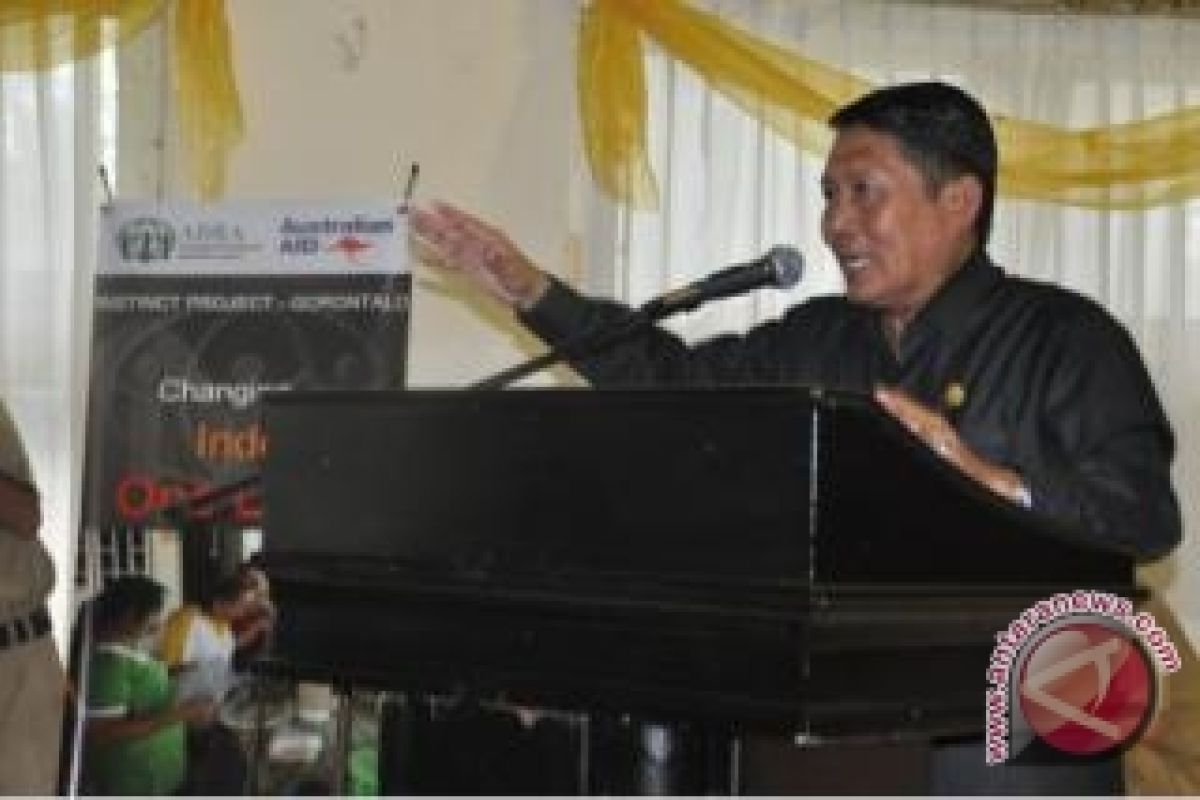 Bupati Gorontalo Lepas Peserta MTQ Tingkat Provinsi