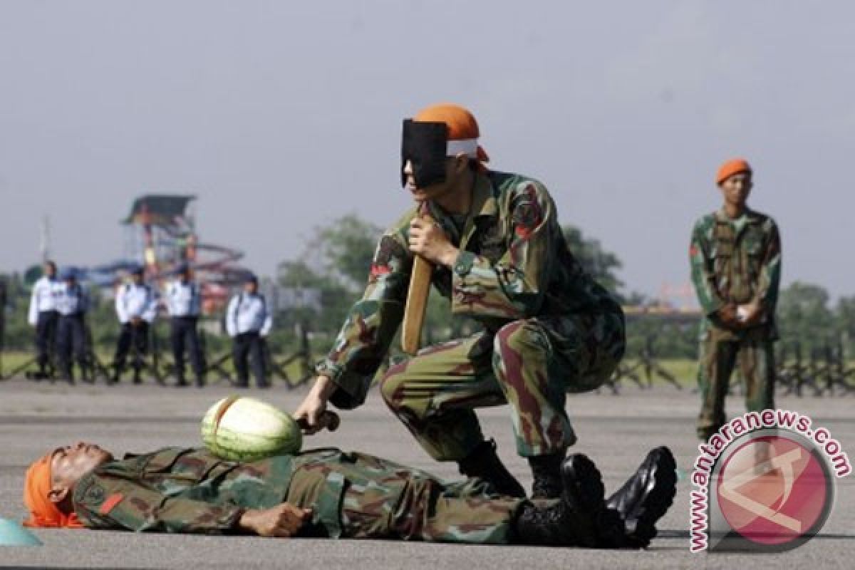 Paskhas latihan antiteror di Tiongkok