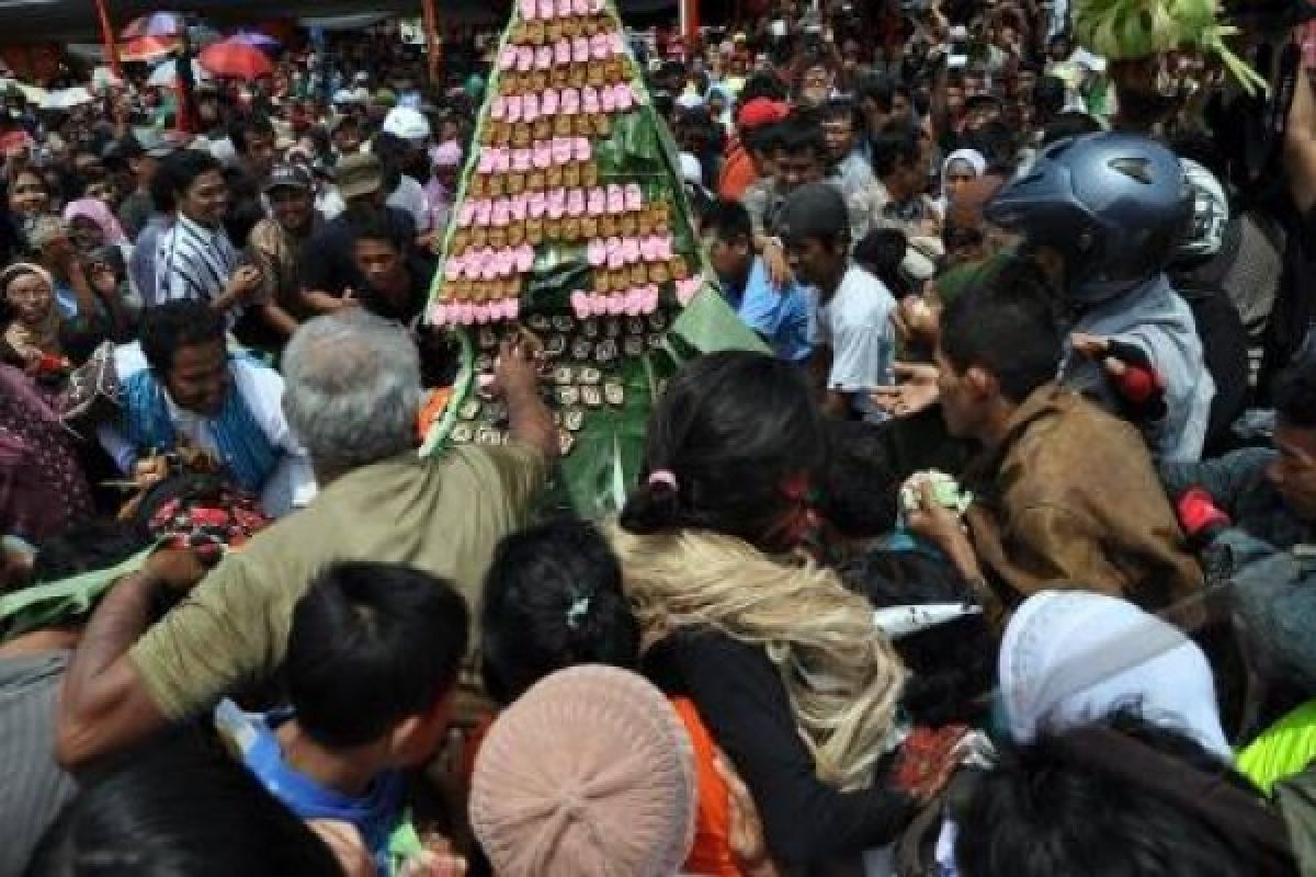 1.180 Getuk Kemasan Meriahkan "Grebek Gethuk" Magelang