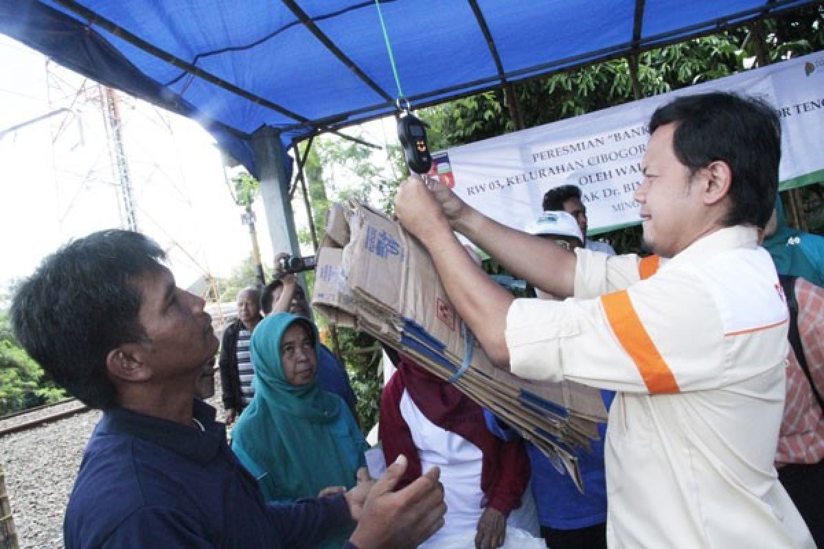 Wali Kota : Didik warga Bogor kelola sampah