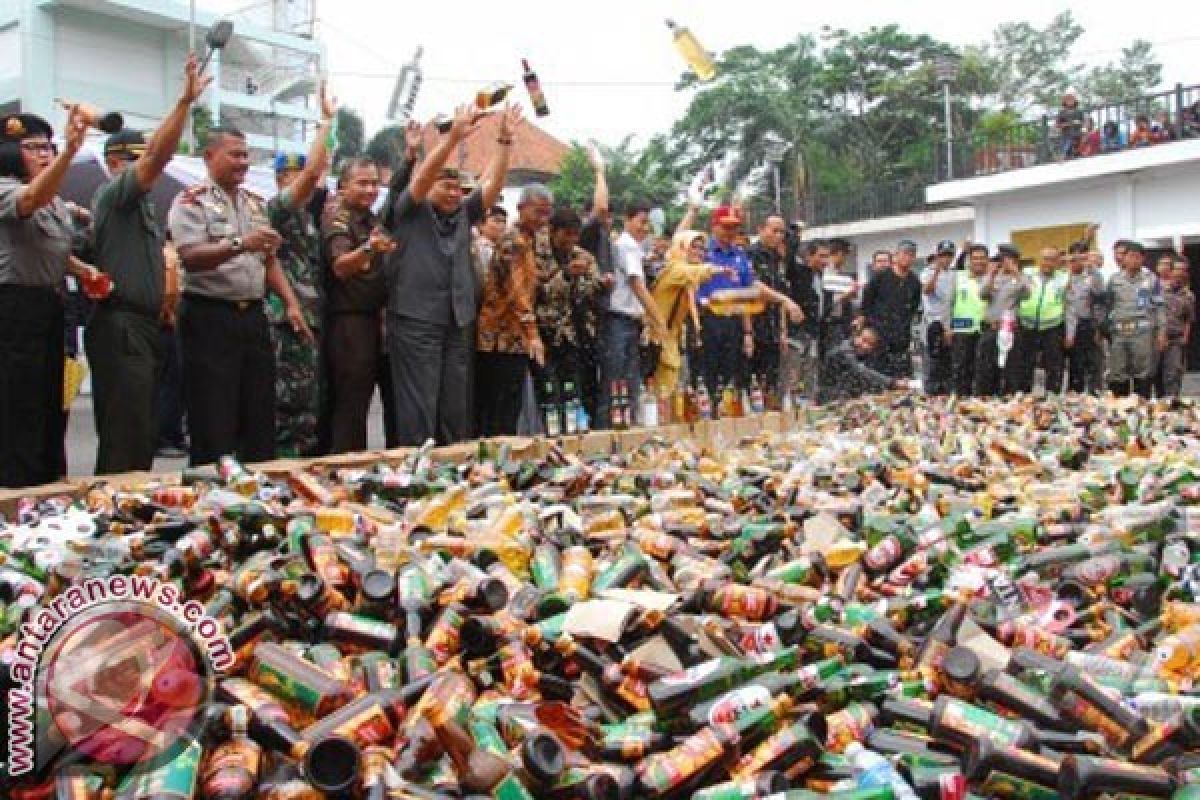 Kepolisian Gorontalo Sita Beragam Minuman Keras