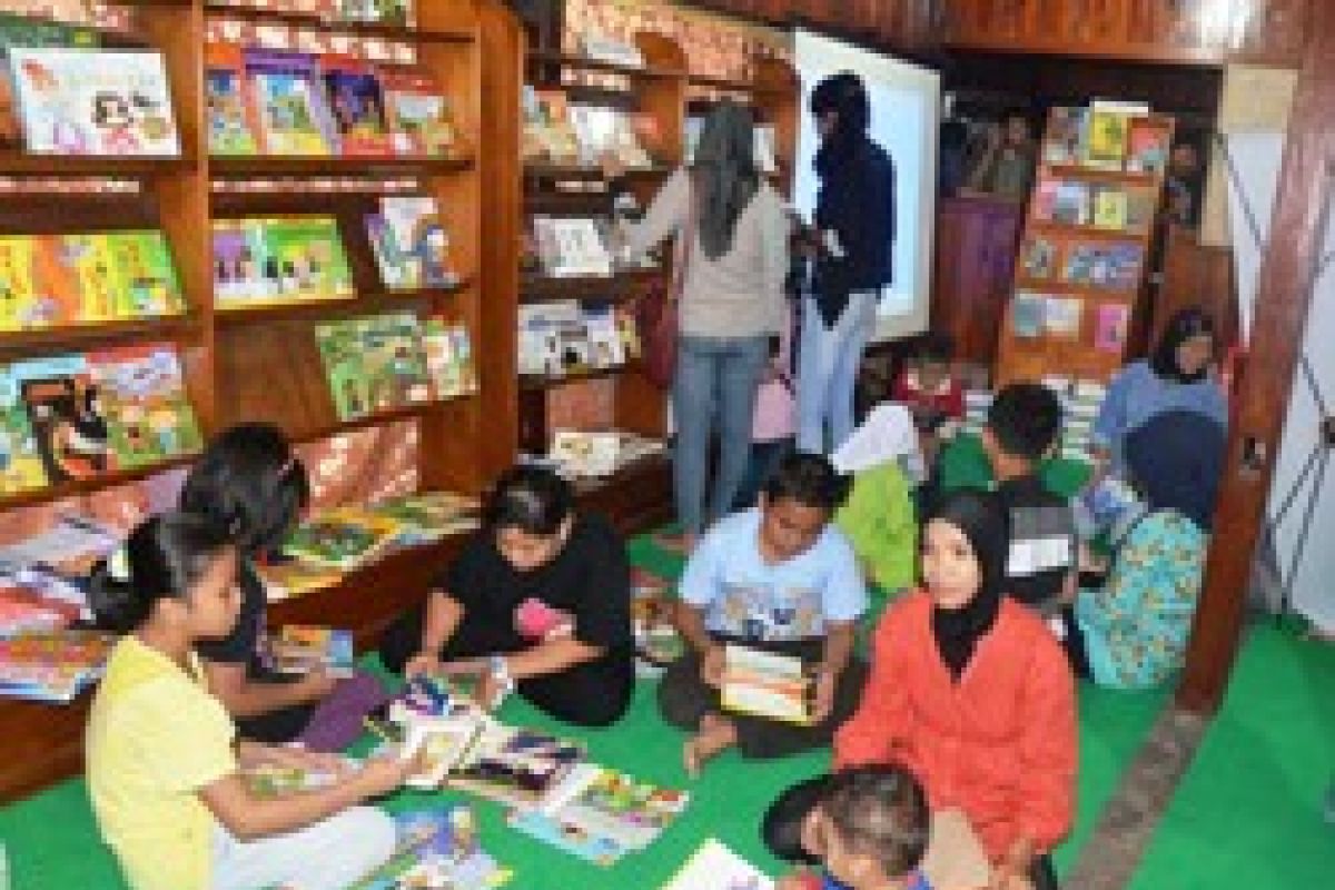 Ruang Baca Perpustakaan Natuna Tidak Layak