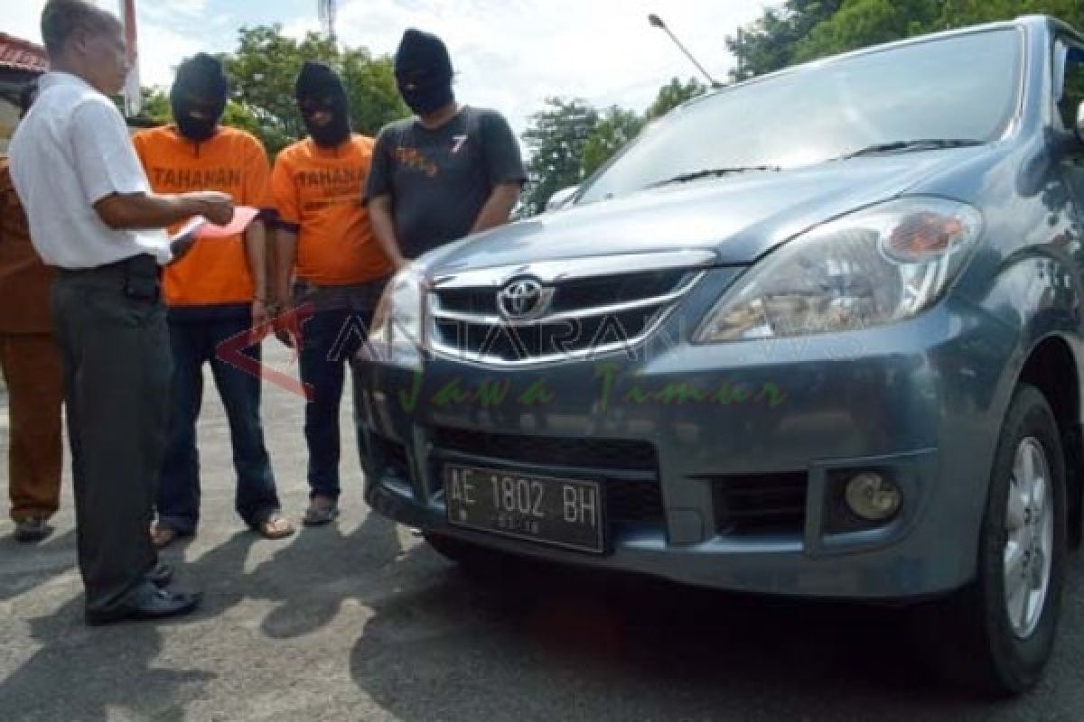 Polres Madiun Tangkap Pelaku Penggelapan Mobil