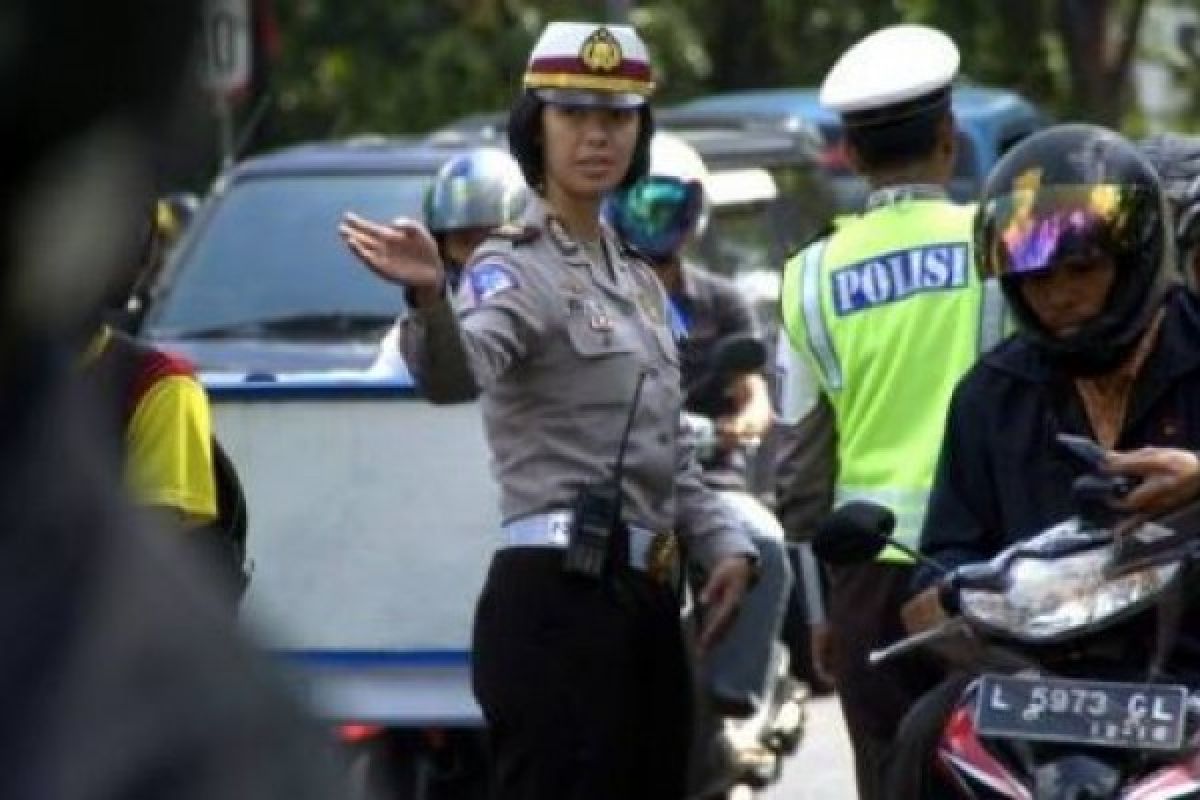 Tingkatkan Kepercayaan, Polantas Diminta Bersikap Simpati