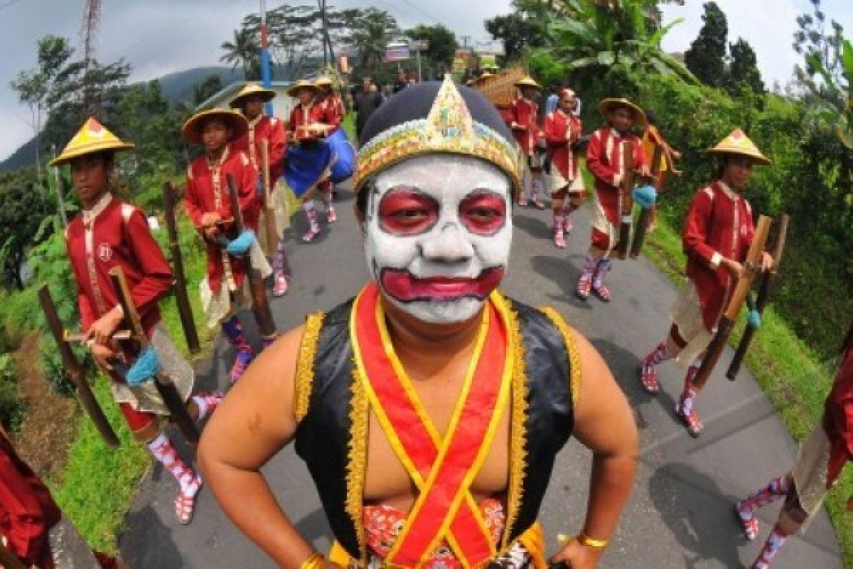 Banyumas Gelar Festival "Baturraden Inyong Ora Papa"