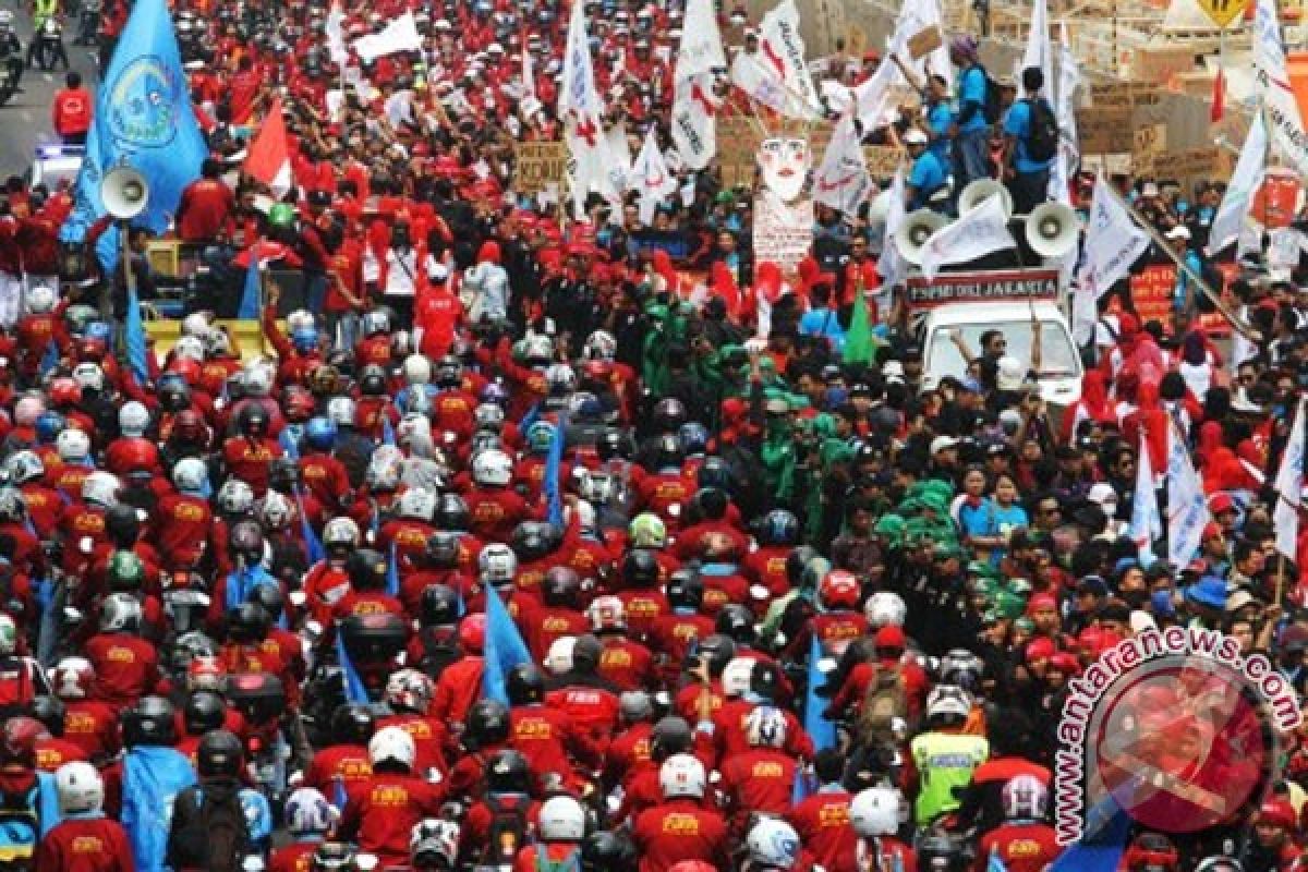 Ribuan buruh Karawang akan berangkat ke Jakarta