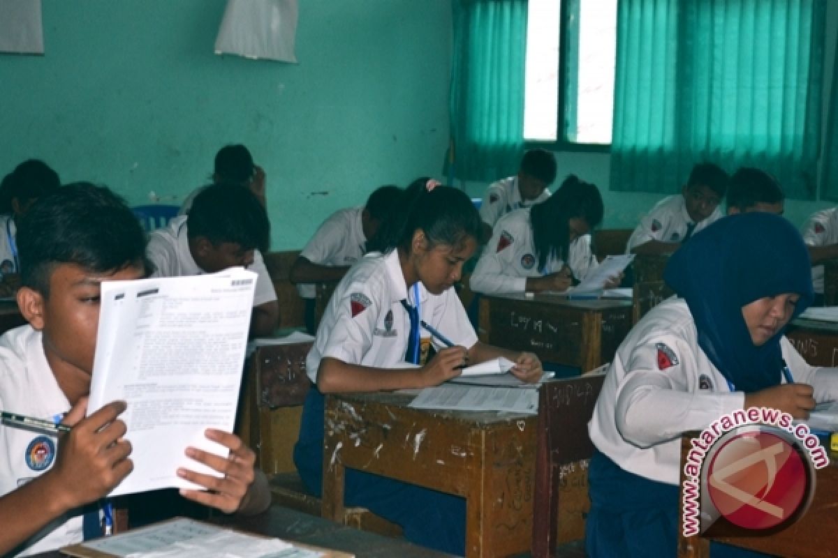 131 peserta ujian SMP di Rejanglebong absen