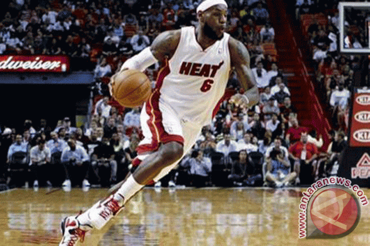 LeBron James, 'X Factor' Heat di Game 4